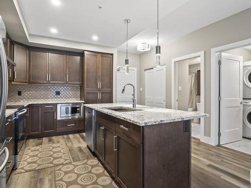 223 524 Griesbach Parade, Edmonton, AB - Indoor Photo Showing Kitchen With Upgraded Kitchen