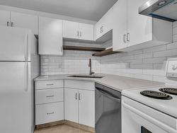 #302 10535 122 ST NW NW  Edmonton, AB T5N 4B7