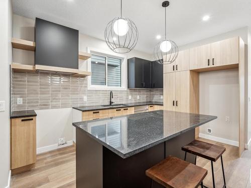 8541 89 Street, Edmonton, AB - Indoor Photo Showing Kitchen With Upgraded Kitchen