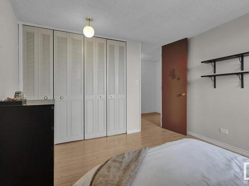 502 10883 Saskatchewan Drive, Edmonton, AB - Indoor Photo Showing Bedroom