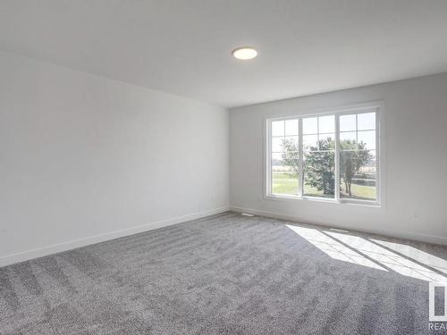 1552 Howes Place, Edmonton, AB - Indoor Photo Showing Other Room