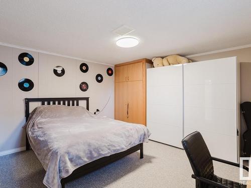 9749 143 Street, Edmonton, AB - Indoor Photo Showing Bedroom