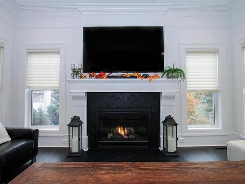 438 Estate Drive, Sherwood Park, AB - Indoor Photo Showing Living Room With Fireplace