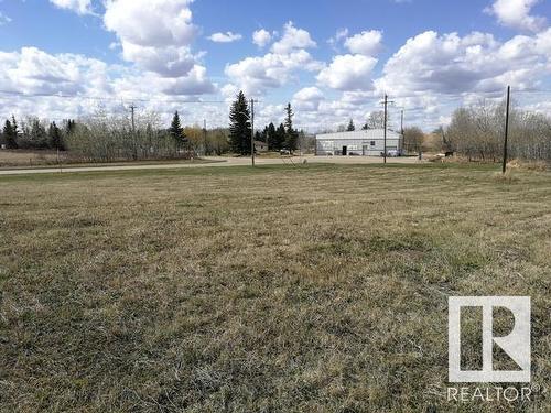 5620 55 Avenue, Tofield, AB 