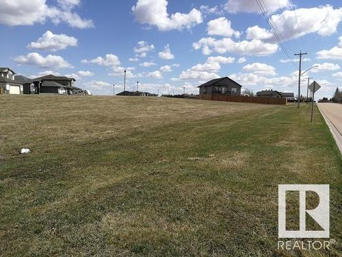 5620 55 Avenue, Tofield, AB 