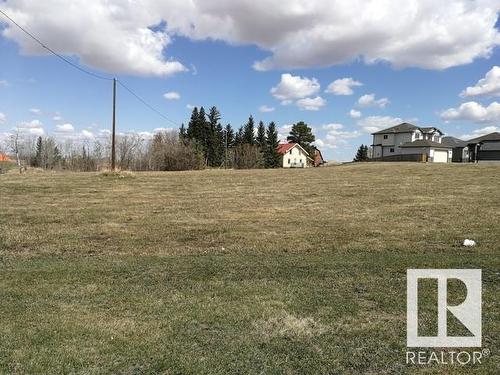 5620 55 Avenue, Tofield, AB 