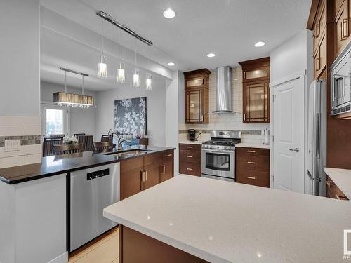 7731 Getty Wynd, Edmonton, AB - Indoor Photo Showing Kitchen With Upgraded Kitchen