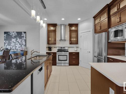 7731 Getty Wynd, Edmonton, AB - Indoor Photo Showing Kitchen With Double Sink