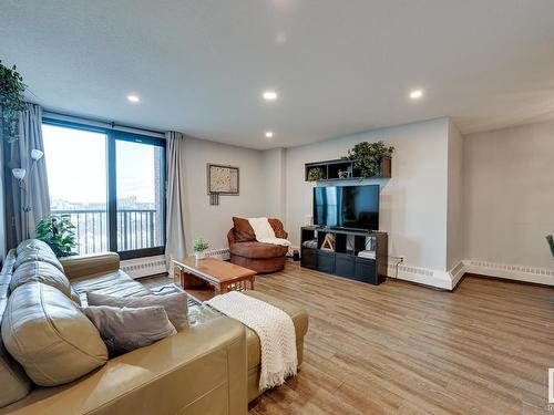 1206 10145 109 Street, Edmonton, AB - Indoor Photo Showing Living Room