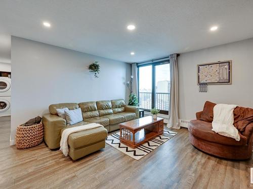 1206 10145 109 Street, Edmonton, AB - Indoor Photo Showing Living Room