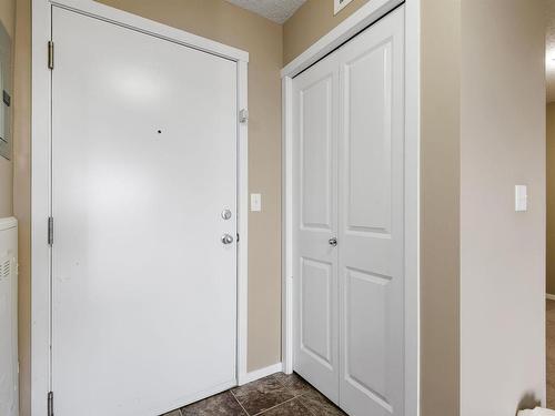 309 3207 James Mowatt Trail, Edmonton, AB - Indoor Photo Showing Other Room