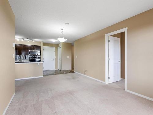 309 3207 James Mowatt Trail, Edmonton, AB - Indoor Photo Showing Other Room