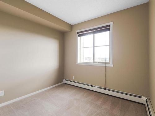 309 3207 James Mowatt Trail, Edmonton, AB - Indoor Photo Showing Other Room