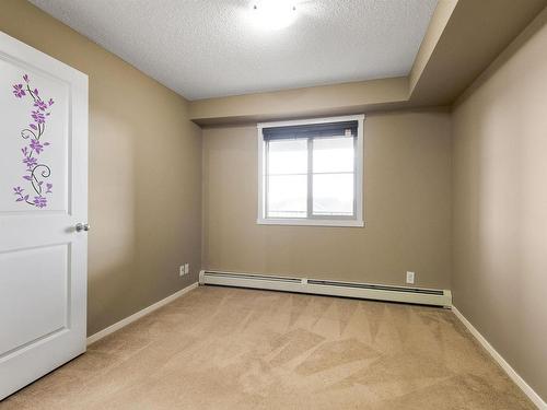 309 3207 James Mowatt Trail, Edmonton, AB - Indoor Photo Showing Other Room