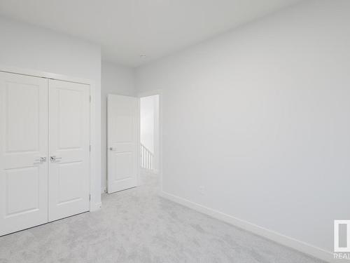 1339 14 Avenue, Edmonton, AB - Indoor Photo Showing Other Room