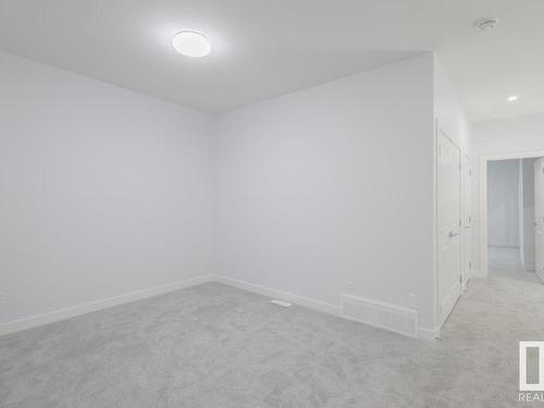 1339 14 Avenue, Edmonton, AB - Indoor Photo Showing Other Room