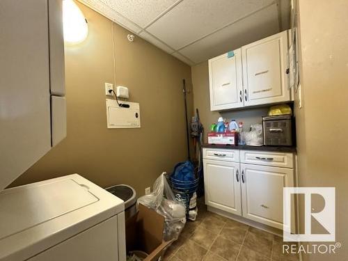 312 2503 Hanna Crescent, Edmonton, AB - Indoor Photo Showing Laundry Room