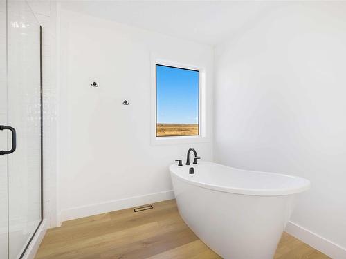 39 Darby Crescent, Spruce Grove, AB - Indoor Photo Showing Bathroom