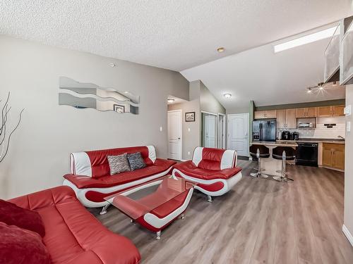 403 5340 199 Street, Edmonton, AB - Indoor Photo Showing Living Room