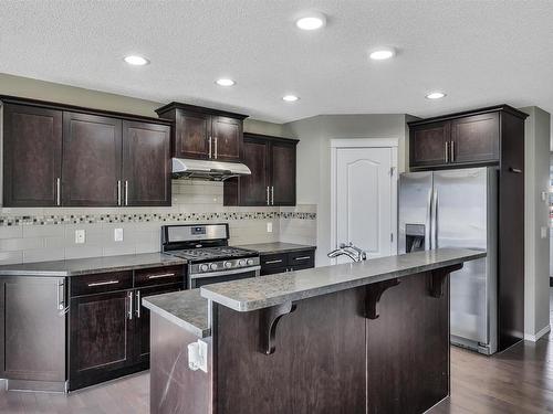 5325 15 Avenue, Edmonton, AB - Indoor Photo Showing Kitchen With Stainless Steel Kitchen With Upgraded Kitchen