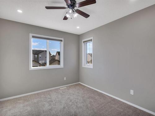 5325 15 Avenue, Edmonton, AB - Indoor Photo Showing Other Room