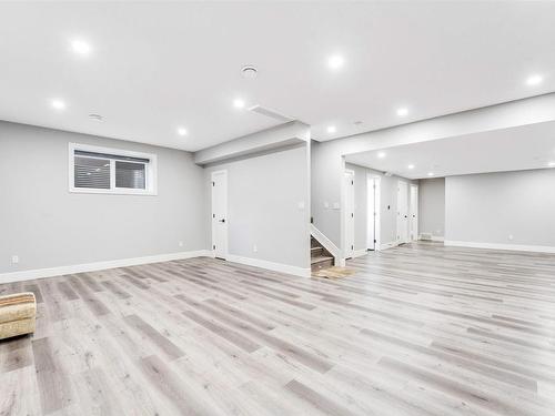 1740 18 Street, Edmonton, AB - Indoor