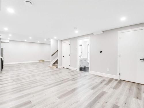 1740 18 Street, Edmonton, AB - Indoor