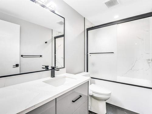 1740 18 Street, Edmonton, AB - Indoor Photo Showing Bathroom