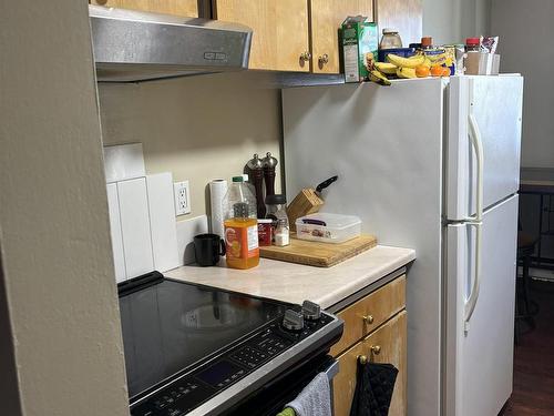 7723 75 Street, Edmonton, AB - Indoor Photo Showing Kitchen