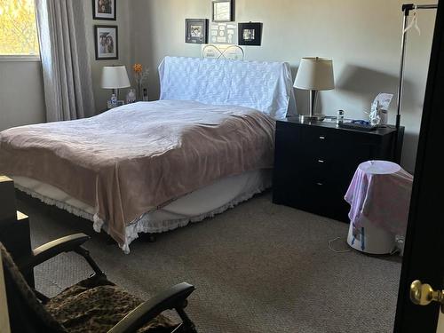 7723 75 Street, Edmonton, AB - Indoor Photo Showing Bedroom