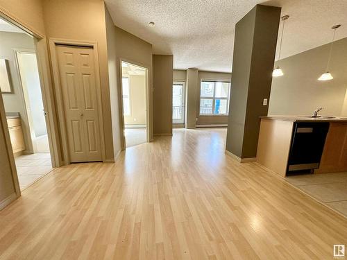 1-212 4245 139 Avenue, Edmonton, AB - Indoor Photo Showing Other Room