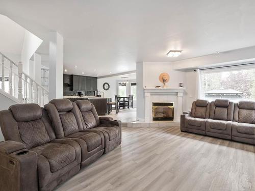 212 Lakeland Dr, Spruce Grove, AB 