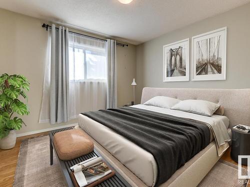 4208 104 Avenue, Edmonton, AB - Indoor Photo Showing Bedroom