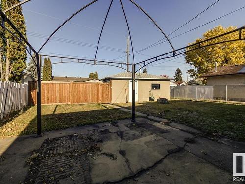 4208 104 Avenue, Edmonton, AB - Outdoor