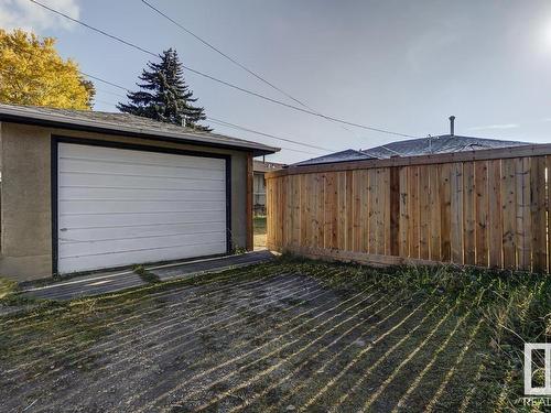 4208 104 Avenue, Edmonton, AB - Outdoor