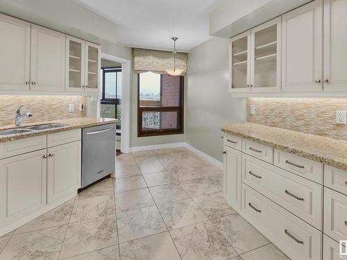 7C 10050 118 Street, Edmonton, AB - Indoor Photo Showing Kitchen With Double Sink