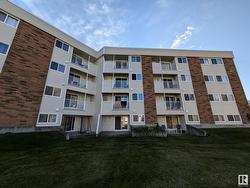 #3 11245 31 AV NW  Edmonton, AB T6J 3V5