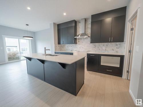 9339 227 Street, Edmonton, AB - Indoor Photo Showing Kitchen With Upgraded Kitchen