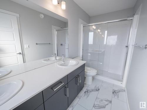 9339 227 Street, Edmonton, AB - Indoor Photo Showing Bathroom