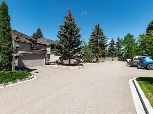 665 Woodbridge Wy, Sherwood Park, AB 