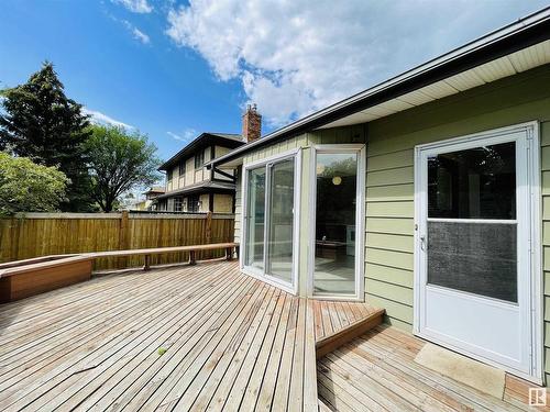 11507 25 Av Nw, Edmonton, AB 