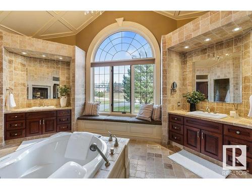 37 Riverridge Road, Rural Sturgeon County, AB - Indoor Photo Showing Bathroom