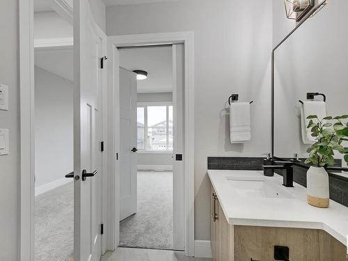 37 Edgefield Way, St. Albert, AB - Indoor Photo Showing Bathroom