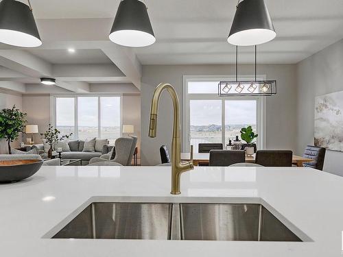 37 Edgefield Way, St. Albert, AB - Indoor Photo Showing Kitchen