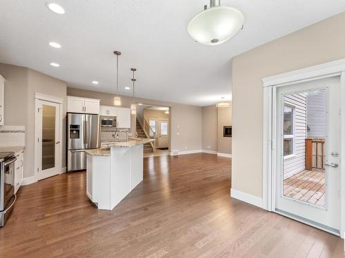 3915 Agar Court, Edmonton, AB - Indoor Photo Showing Kitchen With Upgraded Kitchen