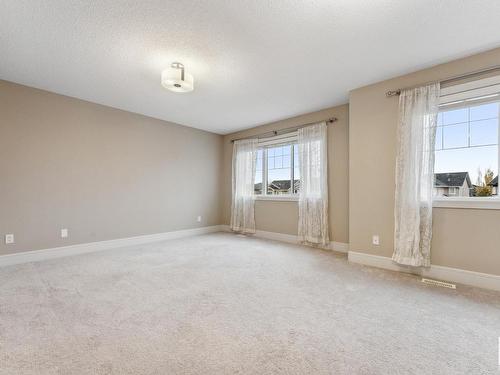 3915 Agar Court, Edmonton, AB - Indoor Photo Showing Other Room