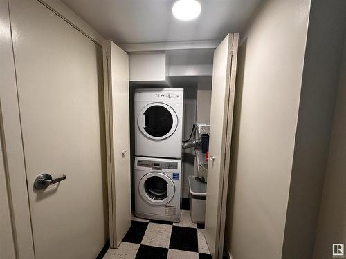 11836 95 Street, Edmonton, AB - Indoor Photo Showing Laundry Room