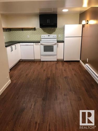 11836 95 Street, Edmonton, AB - Indoor Photo Showing Kitchen