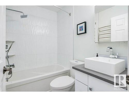 14 Hunter Court, Sherwood Park, AB - Indoor Photo Showing Bathroom