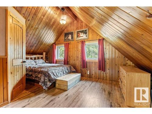 409 1414 Hwy 37, Rural Lac Ste. Anne County, AB - Indoor Photo Showing Bedroom